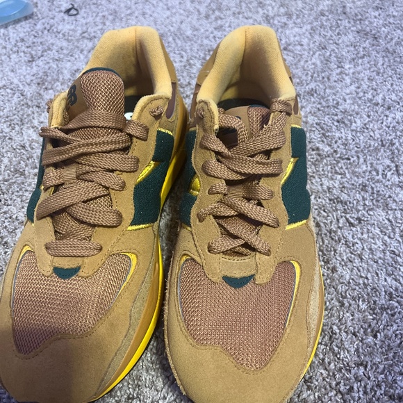 New balance 450 - Picture 1 of 3